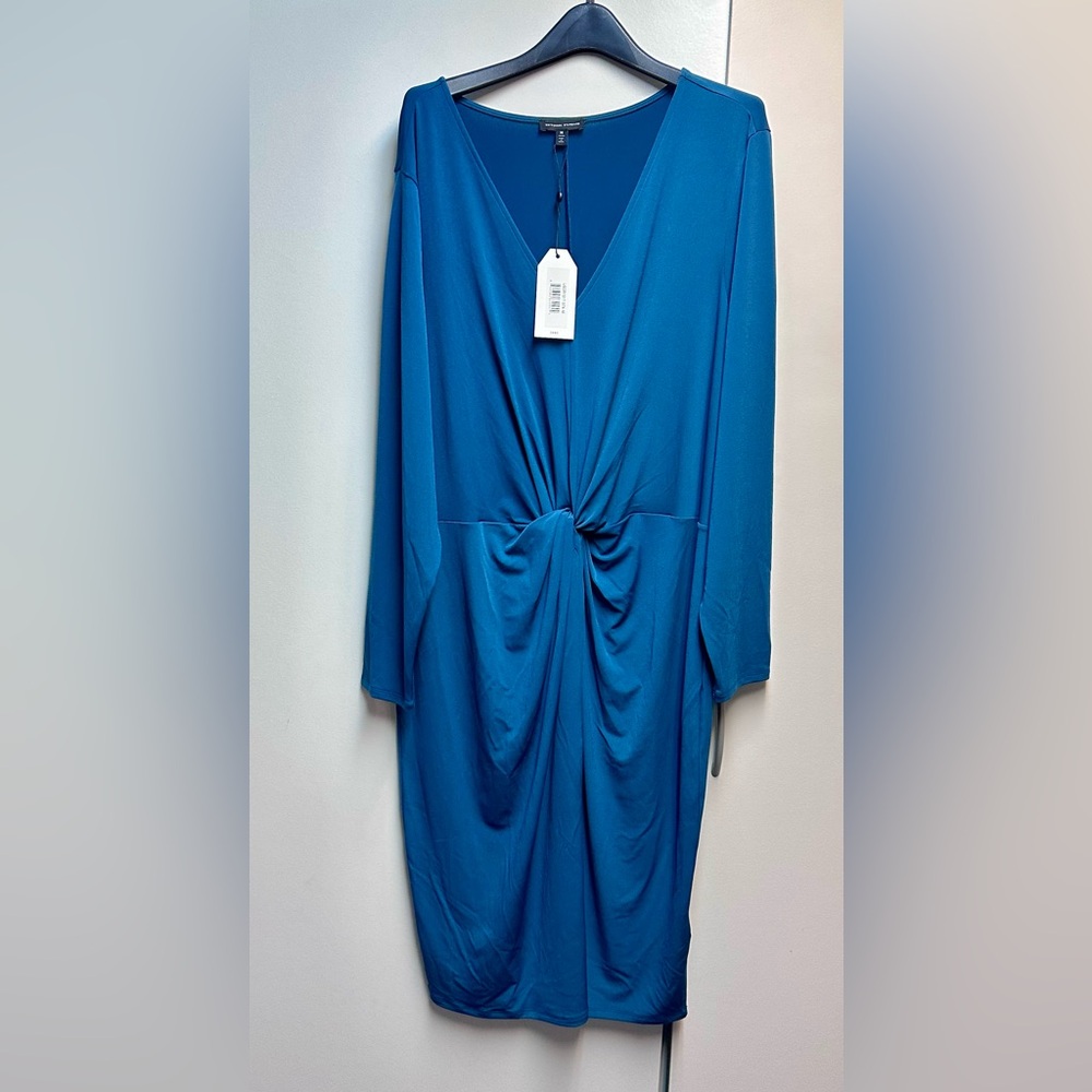 Elegant Blue V-Neck Dress